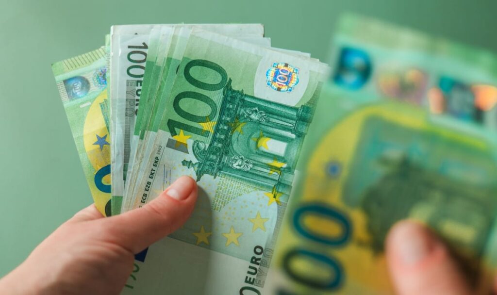 250.000 Beschäftigte kassieren ab Oktober mehr Gehalt
