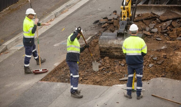 Asbestfund in Wien: Straße muss jetzt komplett aufgerissen werden