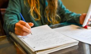 Tausende Schüler profitieren: Anmeldung für Gratis-Nachhilfe startet