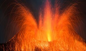 Minus 50 Grad, brodelnde Lava – Dieser Vulkan spuckt Gold