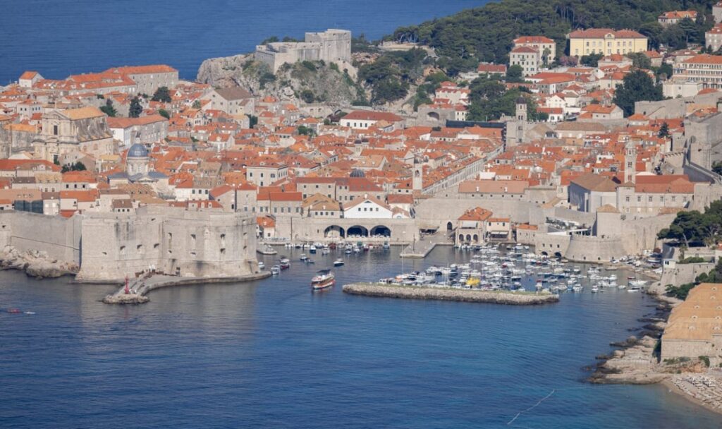 3.000 Euro Strafe für Urlauber: Dubrovniks Bürgermeister weist Kritik zurück