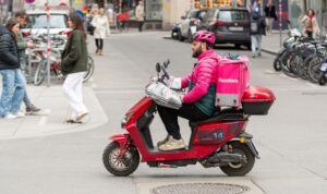 454 E-Mopeds zurückgelassen: Wiens Müllabfuhr muss ausrücken