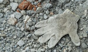 Arbeiten nur 2.000 Euro wert? – Seniorenpaar fiel auf dubiose Putzfirma herein