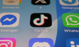 4.500 Euro für Sex mit 15-Jähriger: TikTok-Kontakt endet vor Gericht