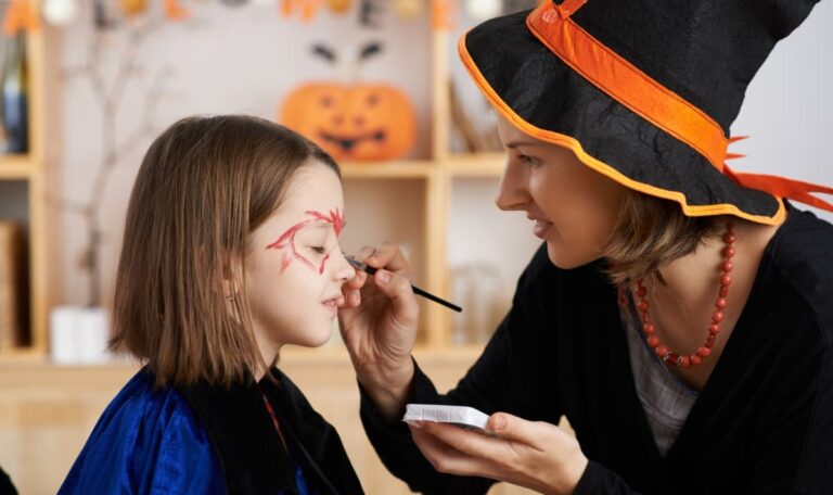 Gruselige Schminke: Fünf Halloween-Produkte fallen im Test durch