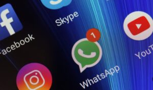 Sofort App löschen! Fake-WhatsApp bereits von 500.000 downgeloaded