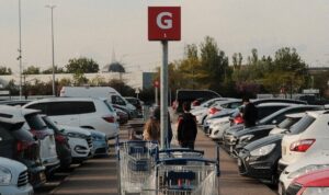 Supermarkt zu, Parkplatz leer: Warum euch das Parken trotzdem teuer kommen kann