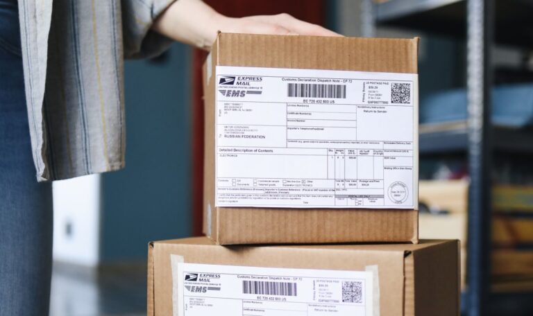 Paketsteuer umgehen: So sparst du dir die 2,40 Euro